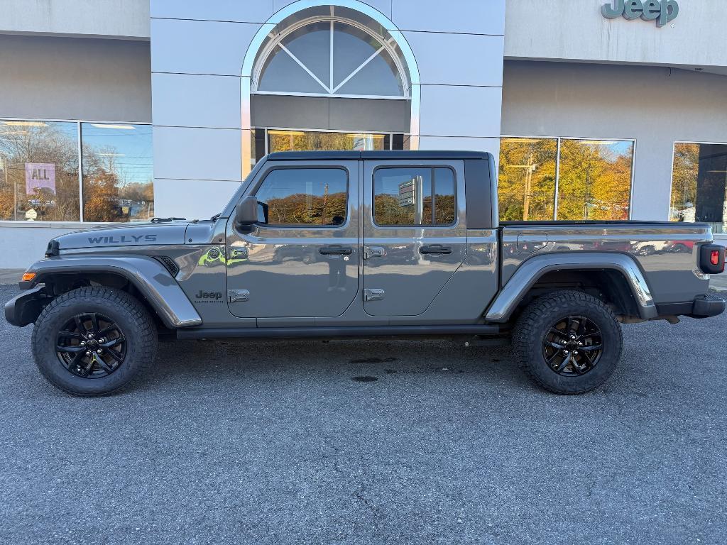 used 2022 Jeep Gladiator car, priced at $33,900
