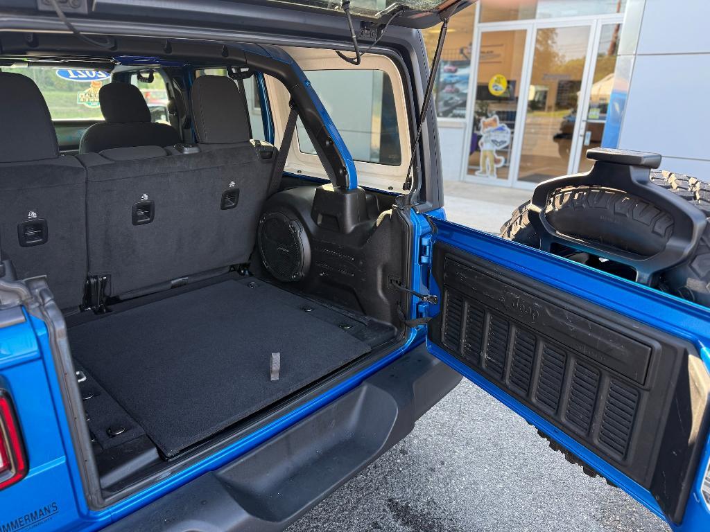 used 2021 Jeep Wrangler Unlimited car, priced at $32,400