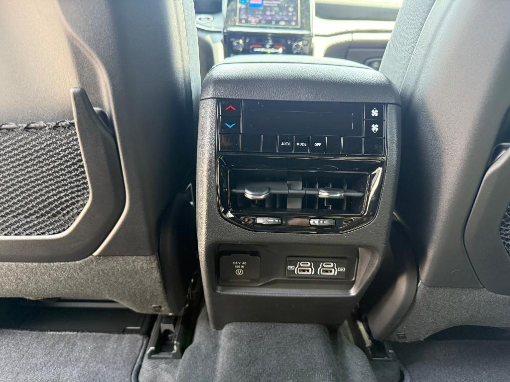 new 2025 Jeep Grand Cherokee L car, priced at $44,090