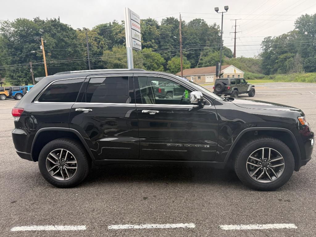 used 2021 Jeep Grand Cherokee car, priced at $31,900