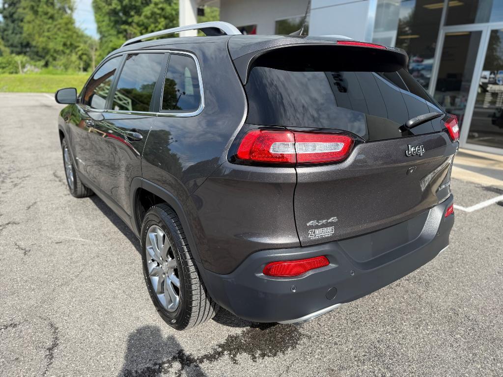 used 2018 Jeep Cherokee car, priced at $20,900
