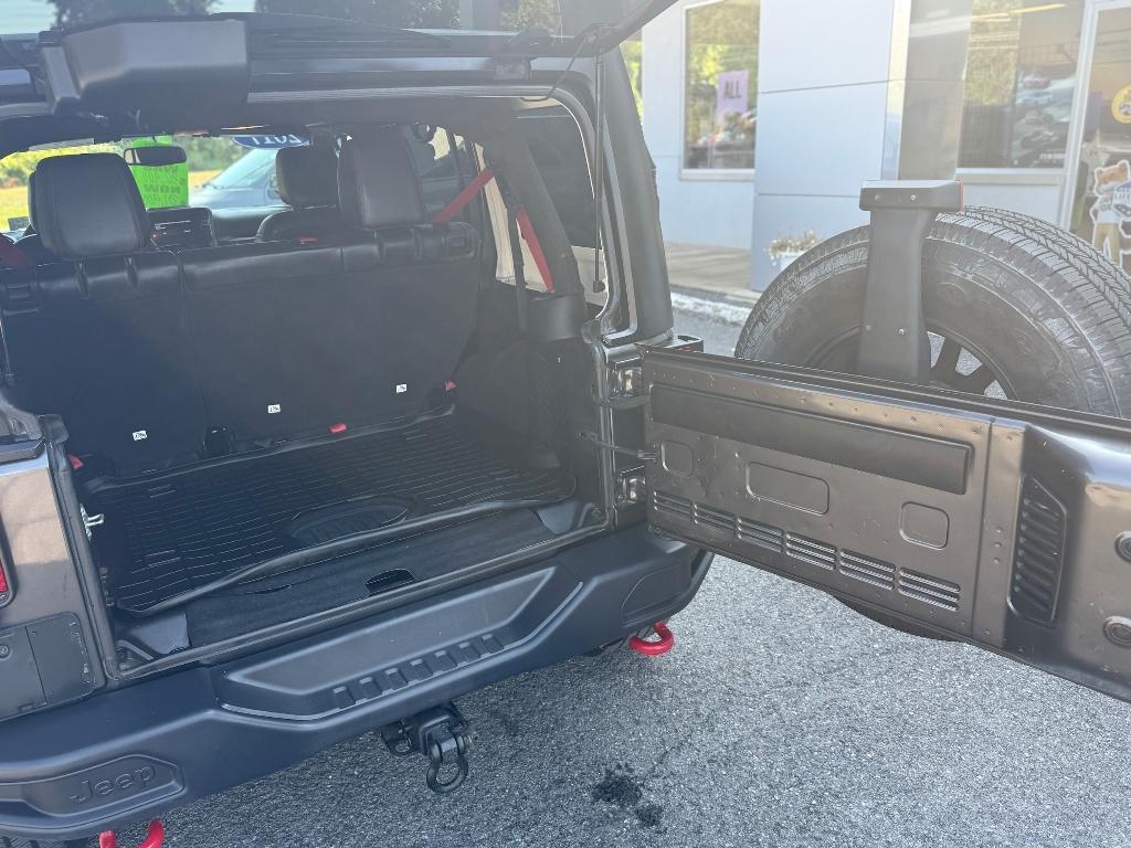 used 2017 Jeep Wrangler Unlimited car, priced at $31,900