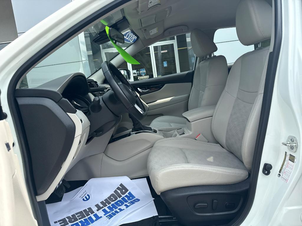 used 2022 Nissan Rogue Sport car, priced at $22,900
