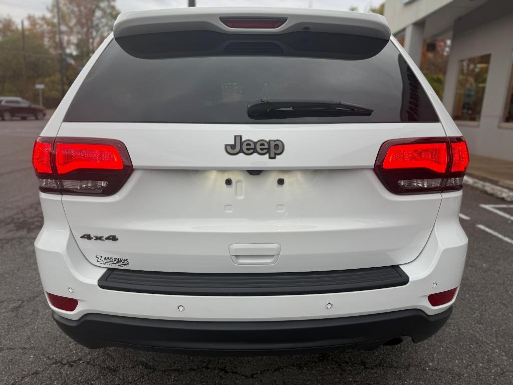used 2016 Jeep Grand Cherokee car, priced at $14,200