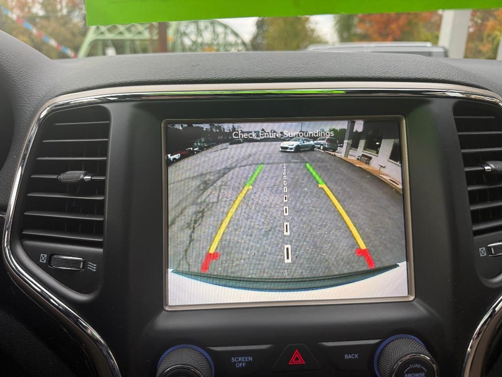 used 2016 Jeep Grand Cherokee car, priced at $14,200