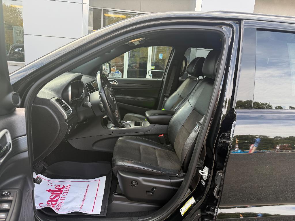 used 2021 Jeep Grand Cherokee car, priced at $26,900