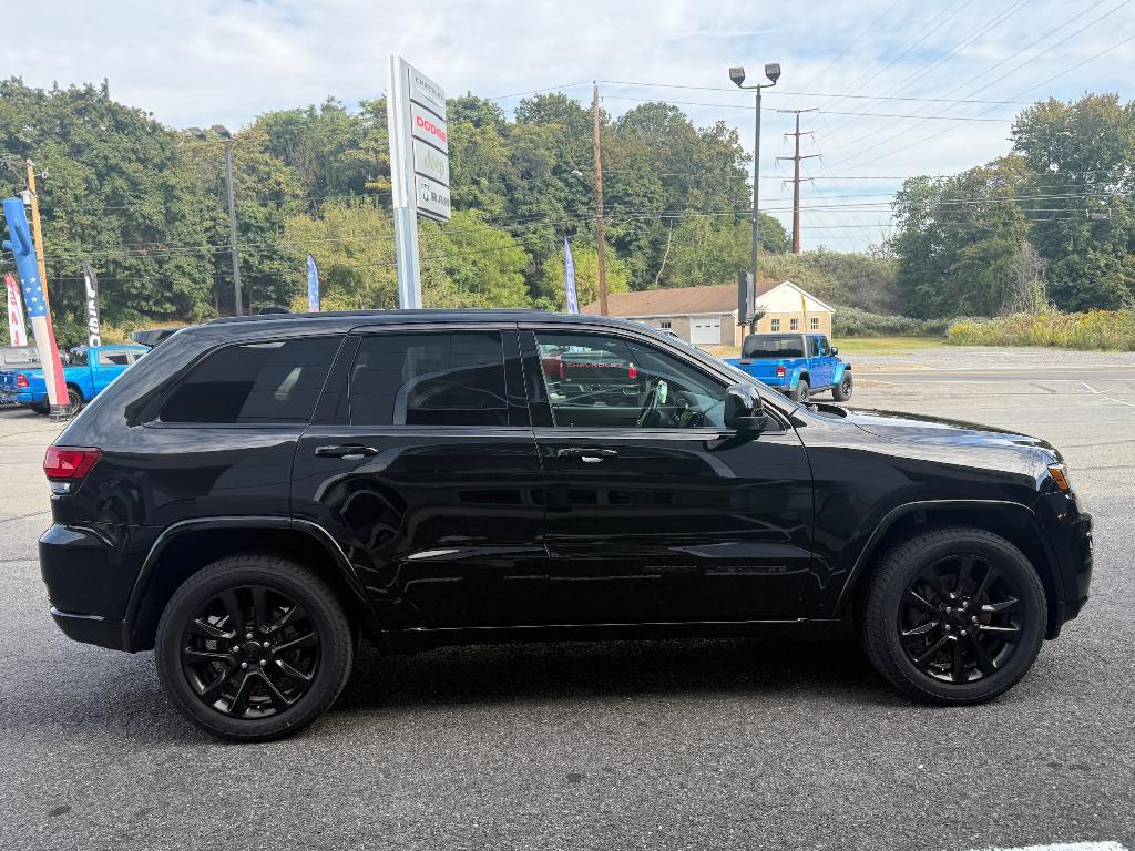 used 2021 Jeep Grand Cherokee car, priced at $26,900