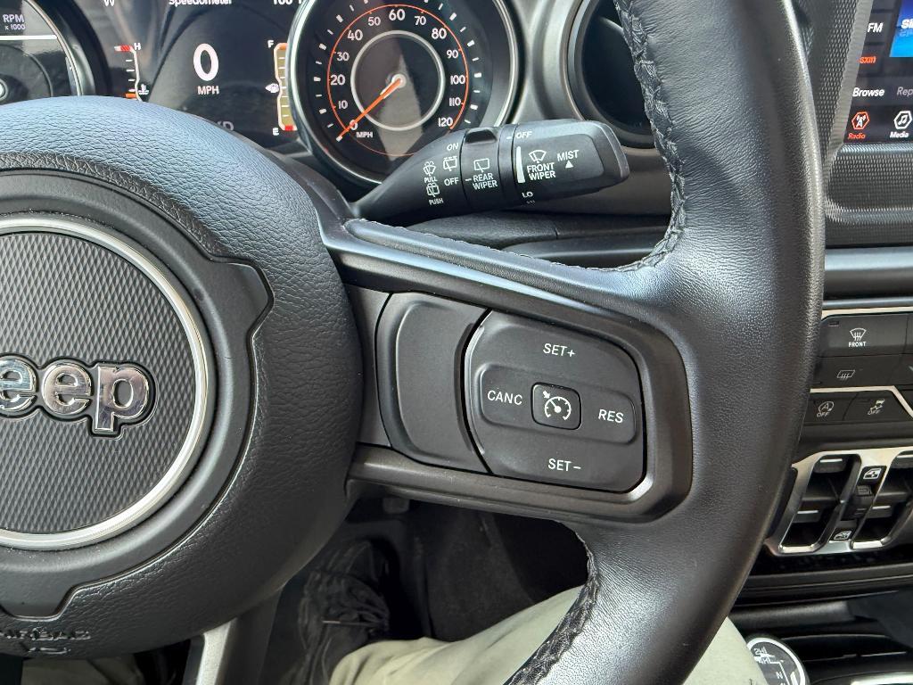used 2021 Jeep Wrangler Unlimited car, priced at $33,900