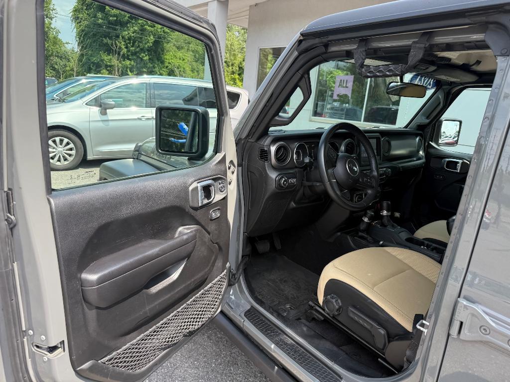 used 2021 Jeep Wrangler Unlimited car, priced at $33,900