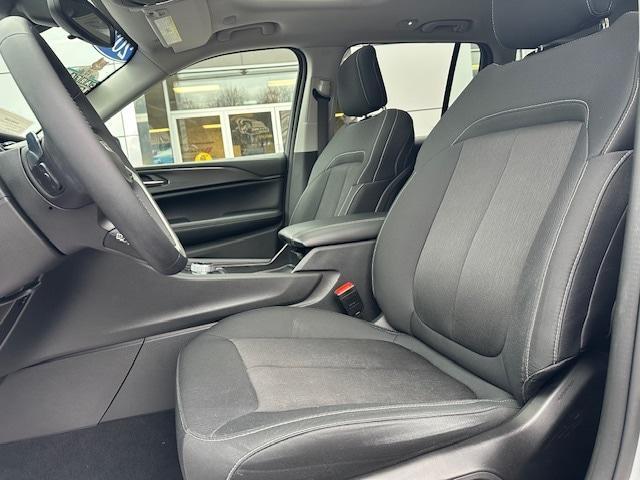 used 2024 Jeep Grand Cherokee car, priced at $35,400