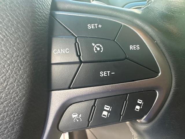 used 2021 Jeep Grand Cherokee car, priced at $32,900