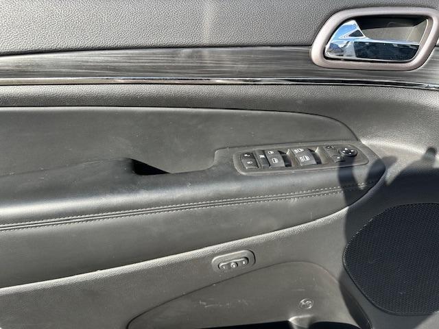 used 2021 Jeep Grand Cherokee car, priced at $32,900