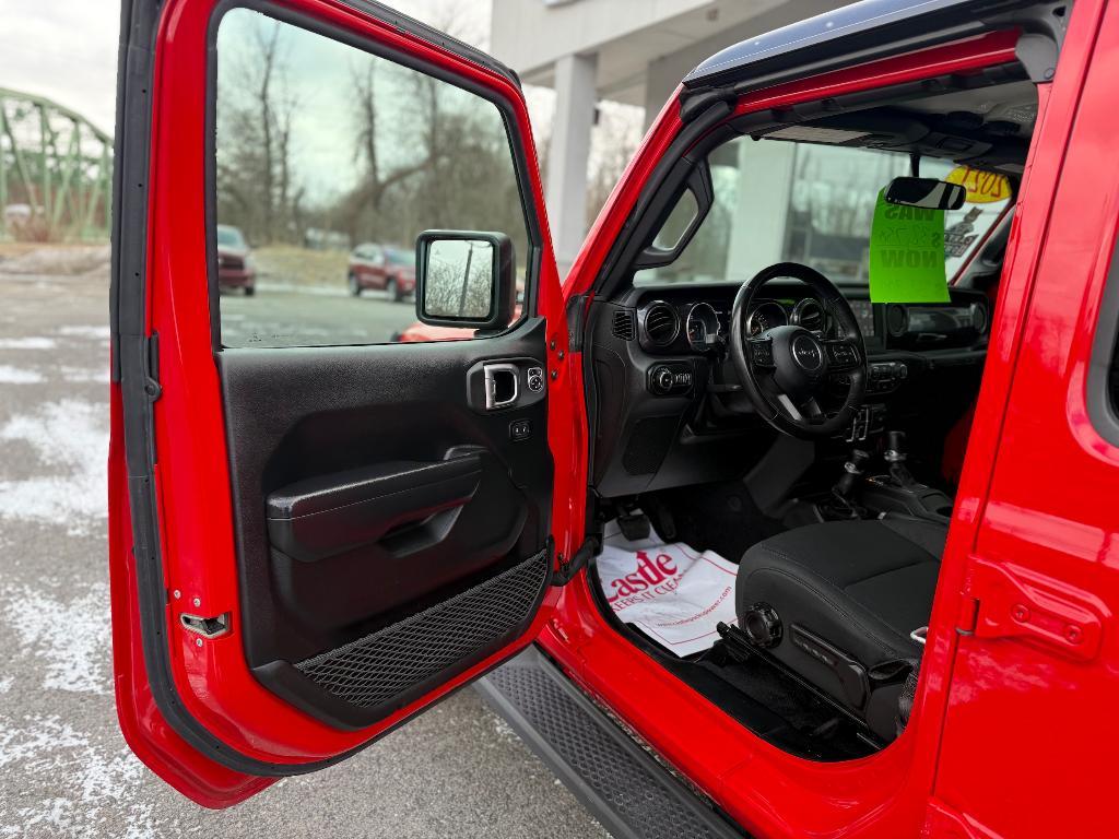 used 2021 Jeep Wrangler Unlimited car, priced at $30,937