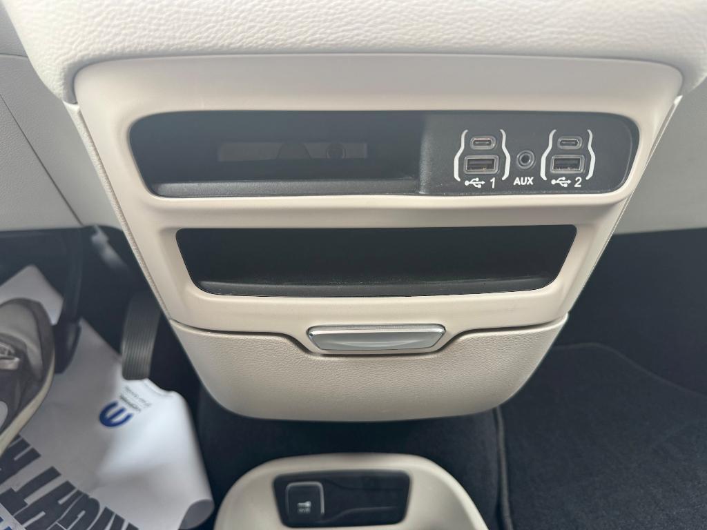 used 2023 Chrysler Pacifica car, priced at $35,900