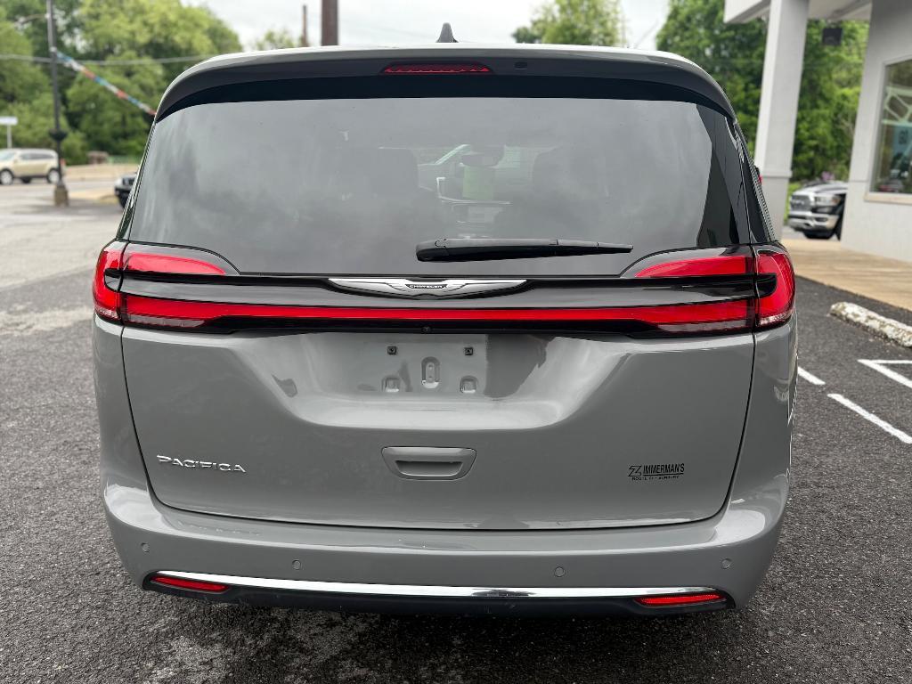 used 2023 Chrysler Pacifica car, priced at $28,900