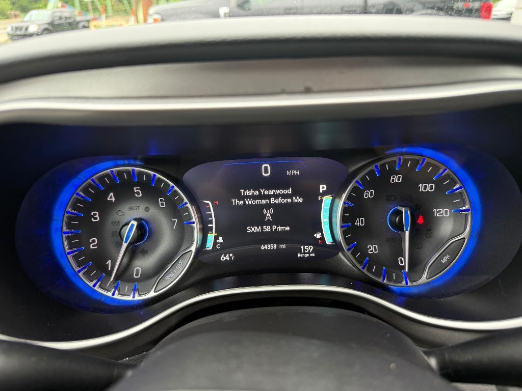 used 2023 Chrysler Pacifica car, priced at $28,900