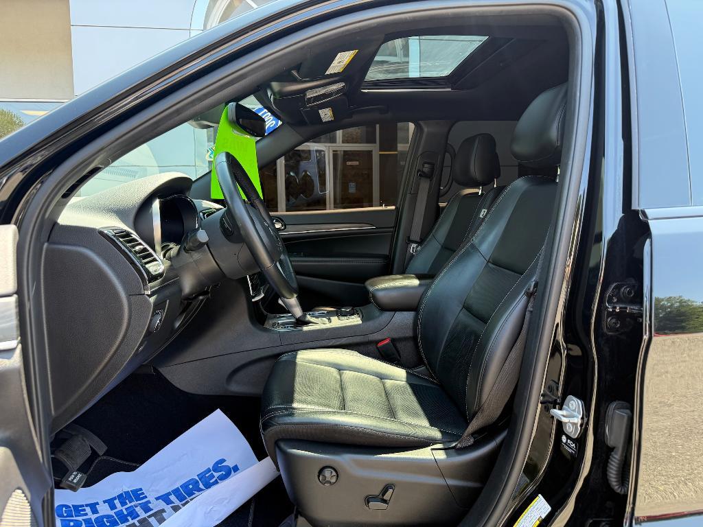 used 2021 Jeep Grand Cherokee car, priced at $33,900