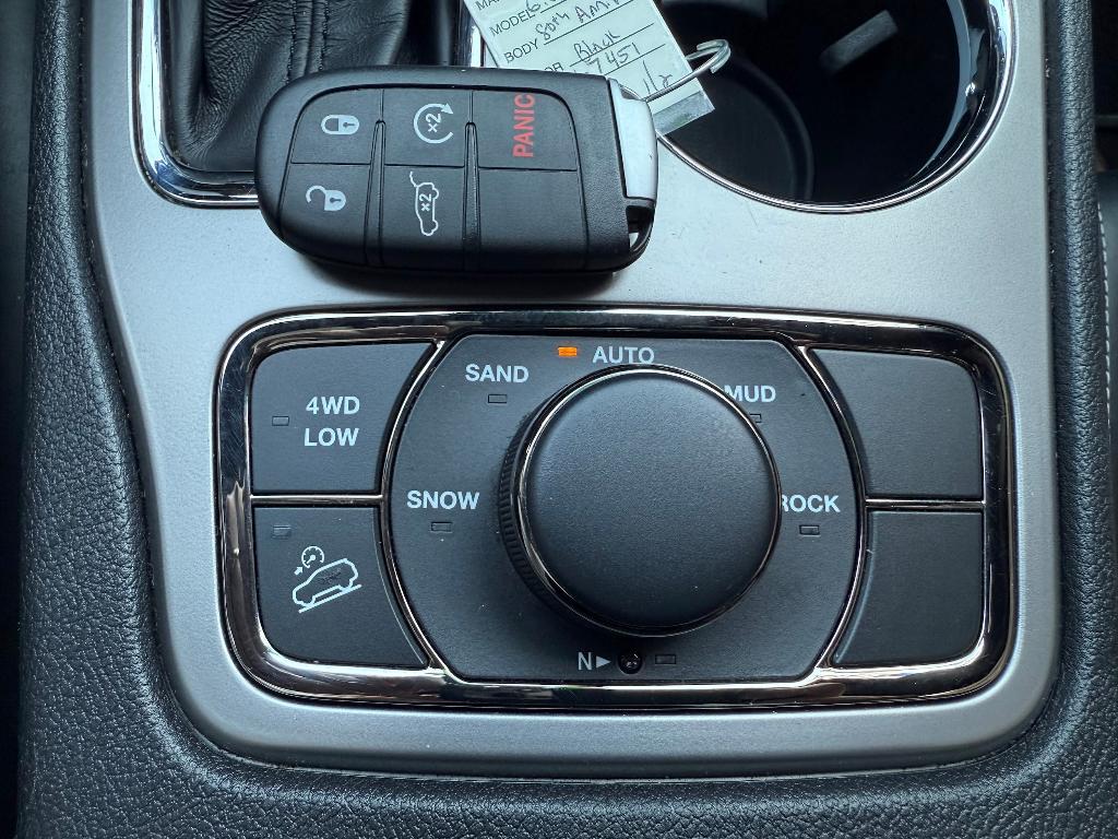 used 2021 Jeep Grand Cherokee car, priced at $33,900