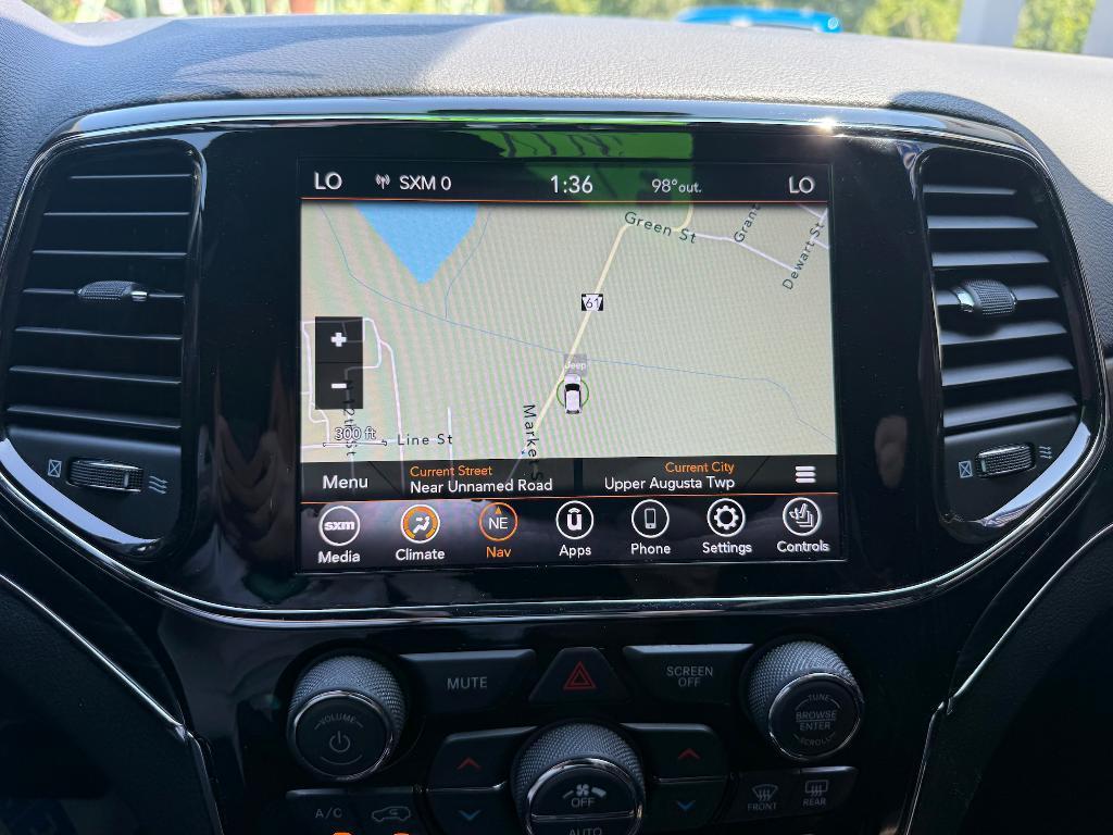 used 2021 Jeep Grand Cherokee car, priced at $33,900