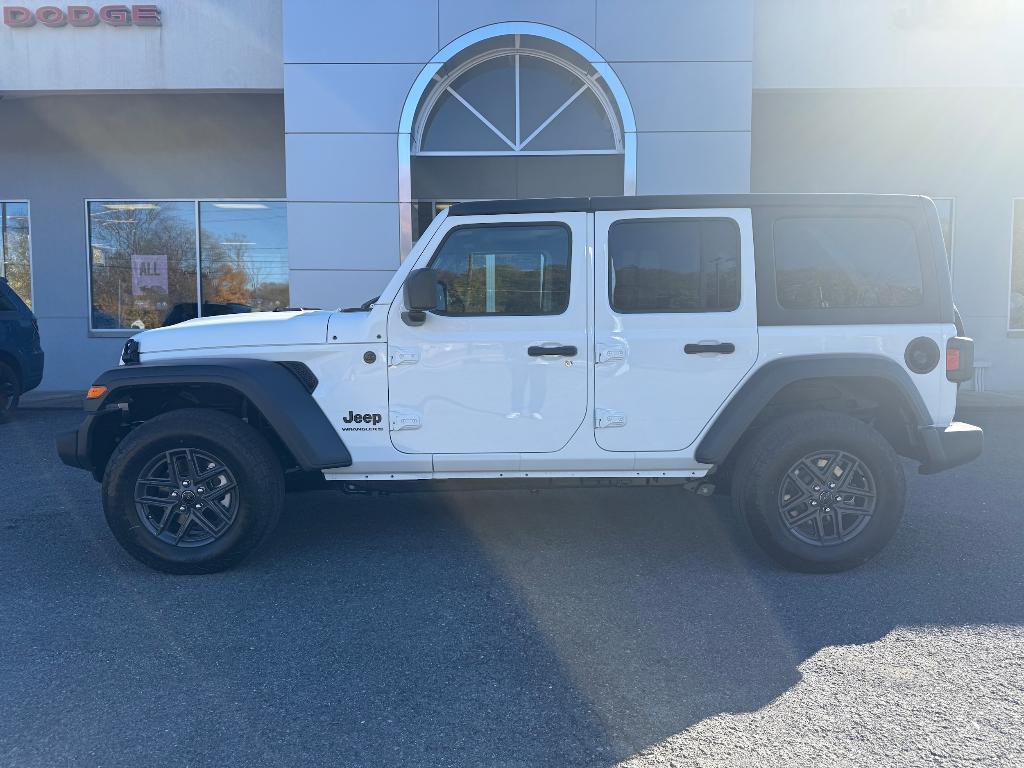 new 2026 Jeep Wrangler car, priced at $45,283