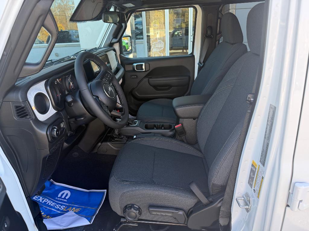 new 2026 Jeep Wrangler car, priced at $45,283