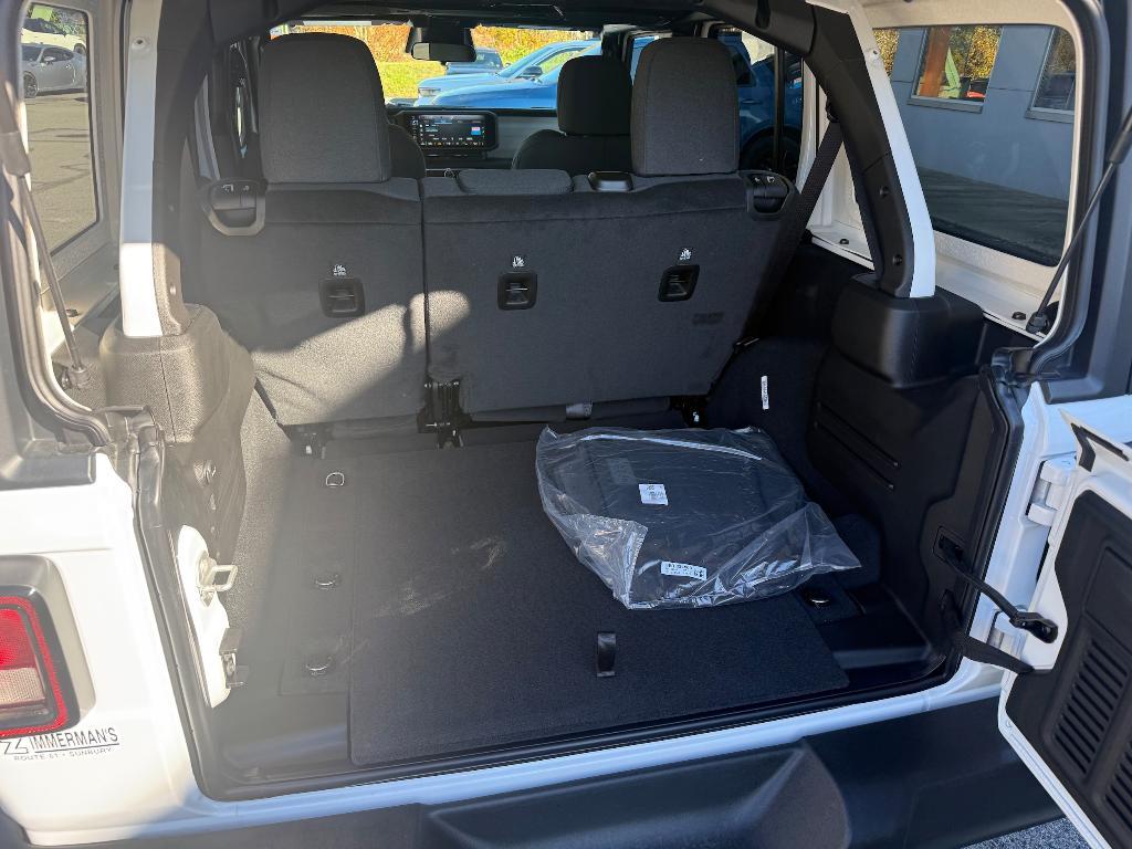 new 2026 Jeep Wrangler car, priced at $45,283