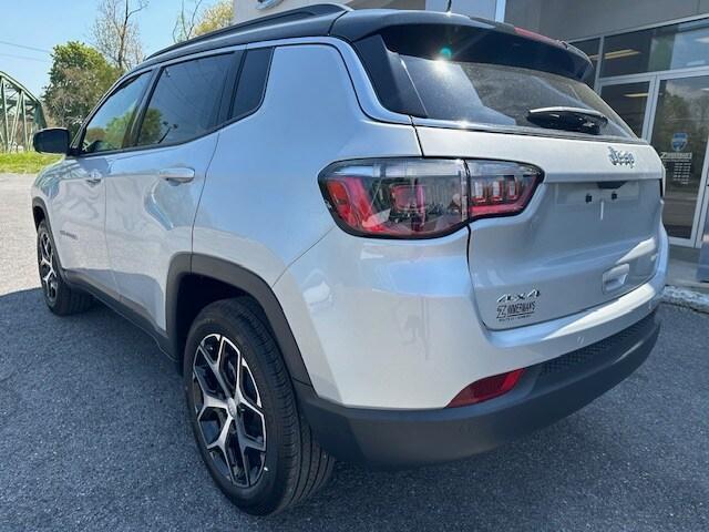 new 2024 Jeep Compass car, priced at $31,593