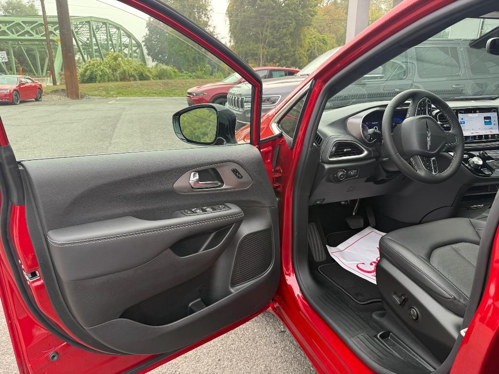 new 2026 Chrysler Pacifica car, priced at $44,605