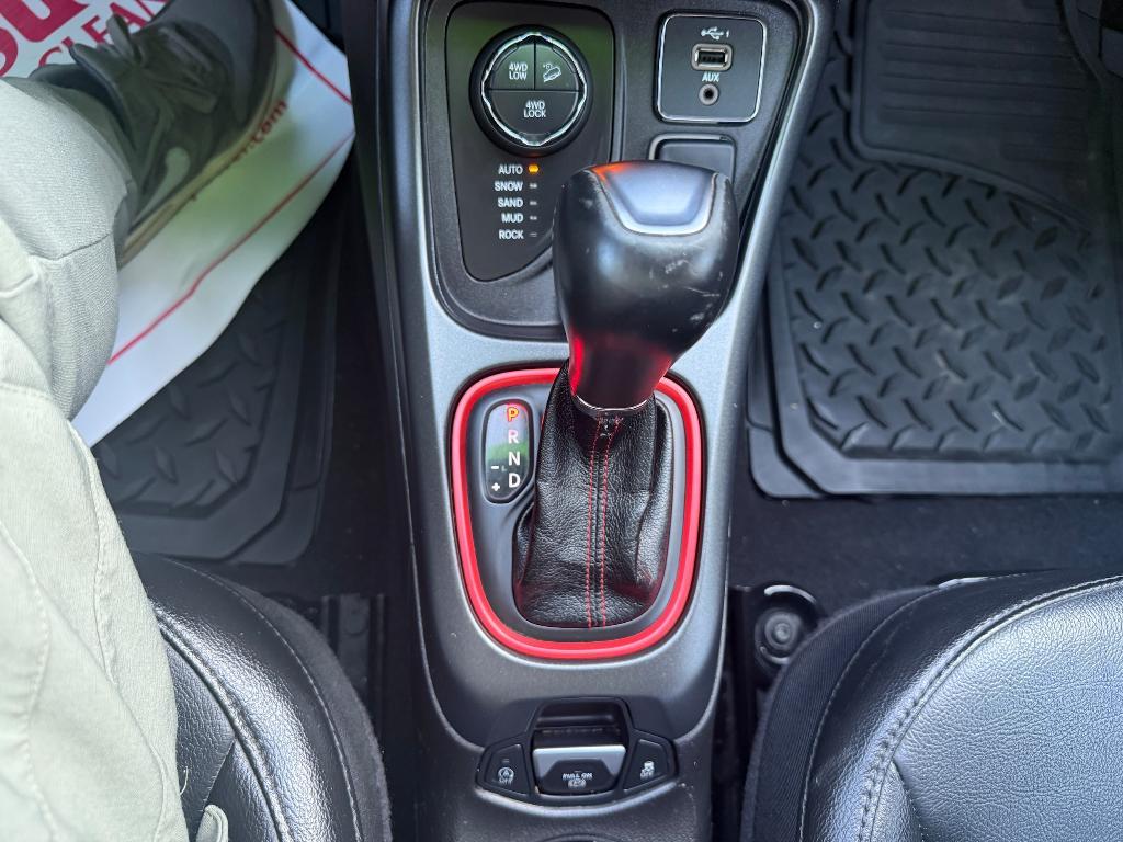 used 2020 Jeep Compass car, priced at $18,400