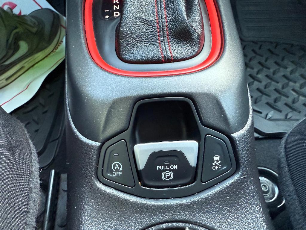 used 2020 Jeep Compass car, priced at $18,400