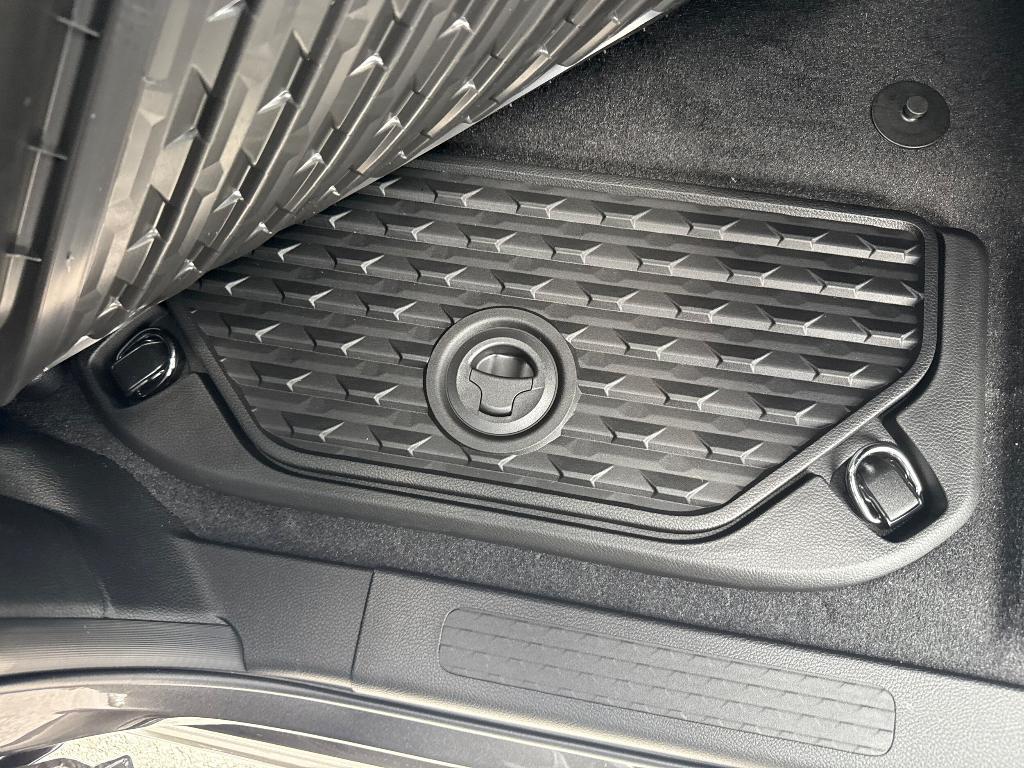 new 2025 Ram 1500 car, priced at $56,998