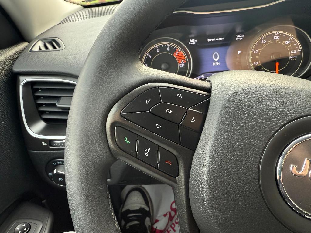 used 2021 Jeep Cherokee car, priced at $26,998