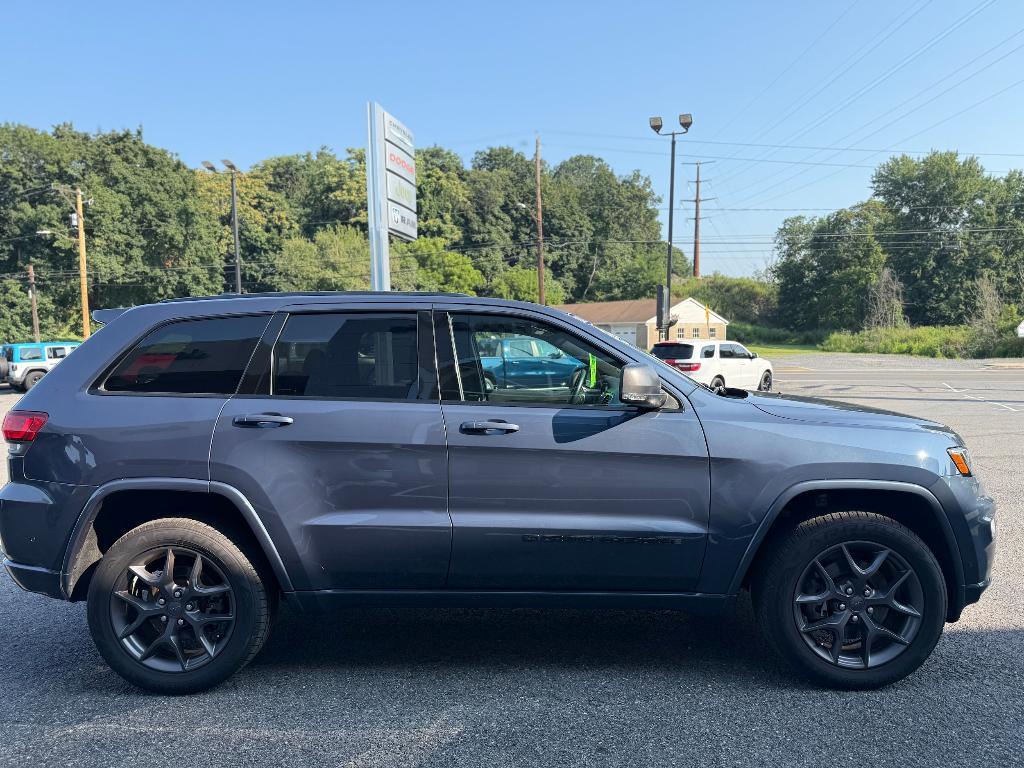 used 2021 Jeep Grand Cherokee car, priced at $31,900