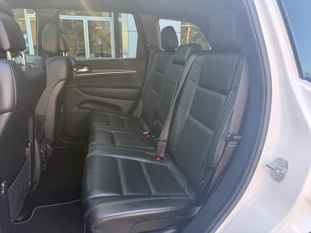used 2021 Jeep Grand Cherokee car, priced at $32,900