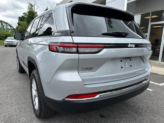 new 2024 Jeep Grand Cherokee car, priced at $37,345