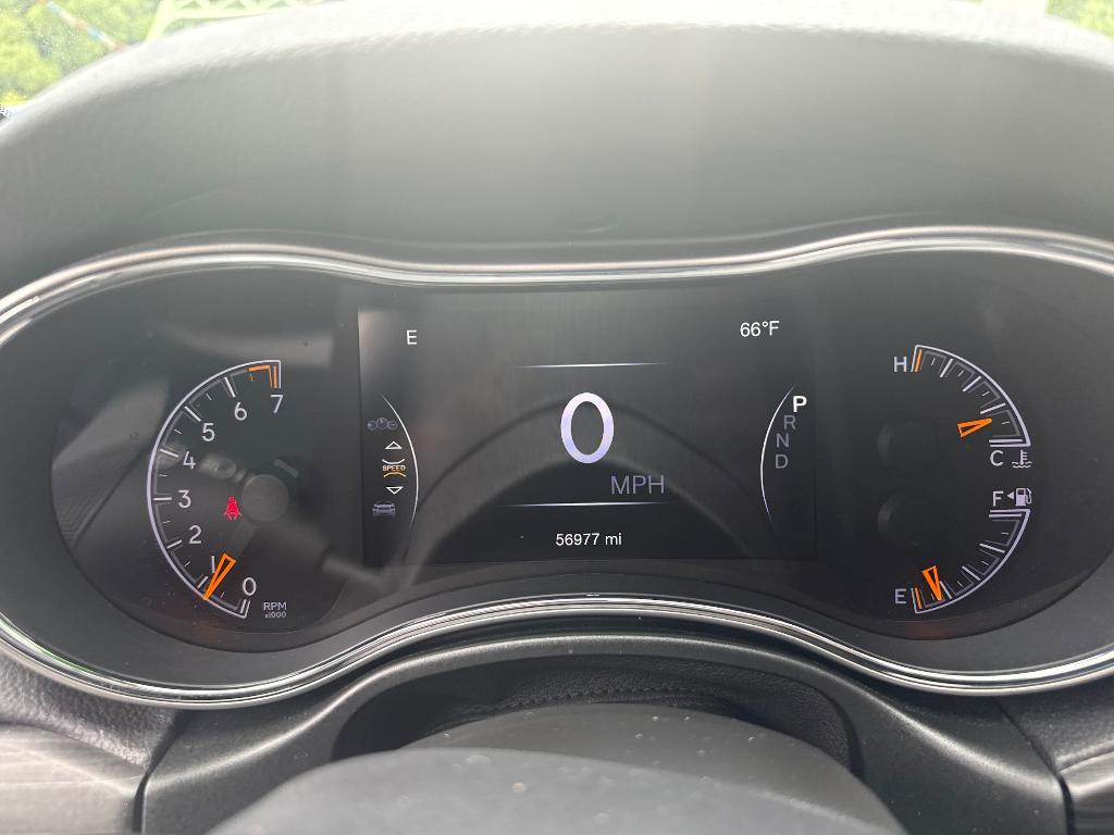 used 2021 Jeep Grand Cherokee car, priced at $31,900