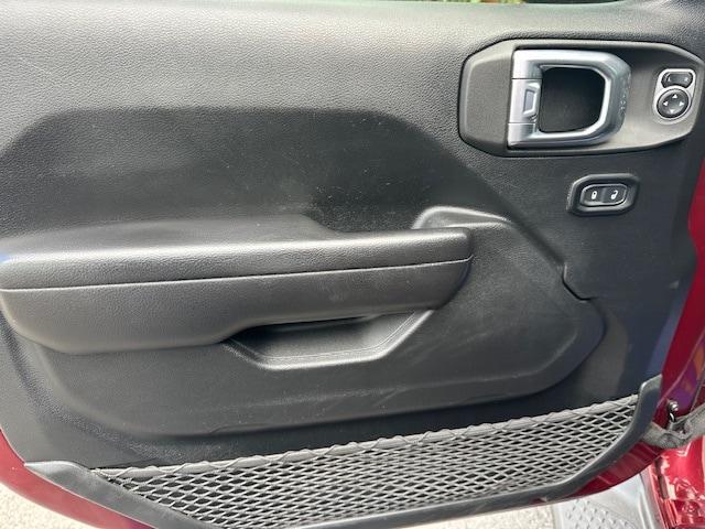 used 2021 Jeep Gladiator car, priced at $34,900