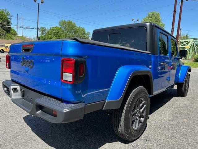 new 2024 Jeep Gladiator car, priced at $43,400