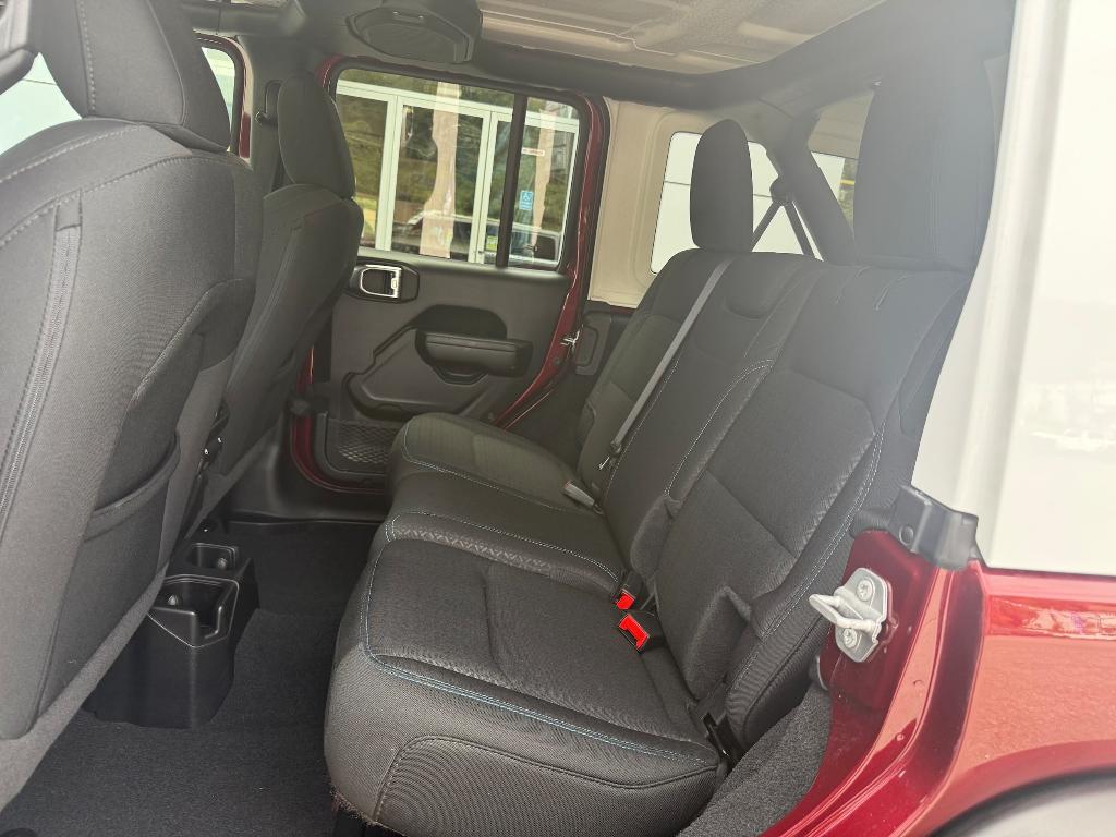 used 2021 Jeep Wrangler Unlimited car, priced at $31,900