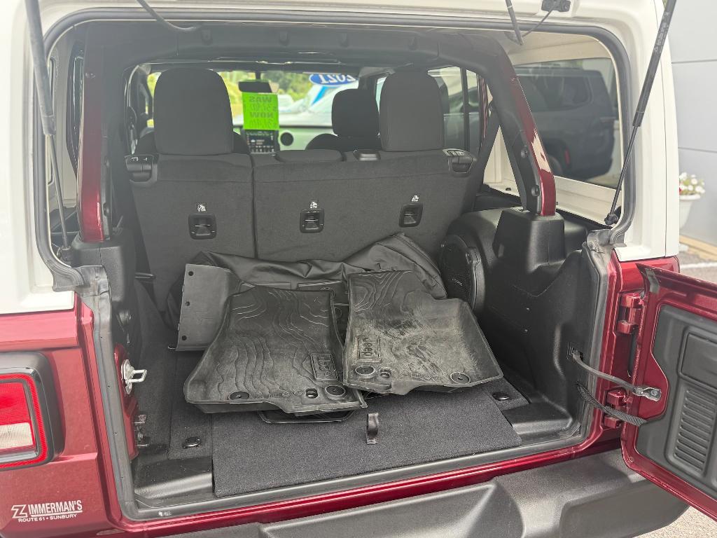 used 2021 Jeep Wrangler Unlimited car, priced at $31,900