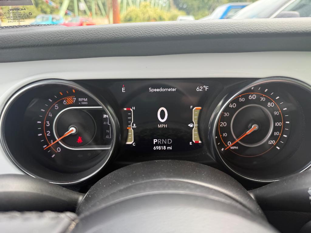 used 2021 Jeep Wrangler Unlimited car, priced at $31,900