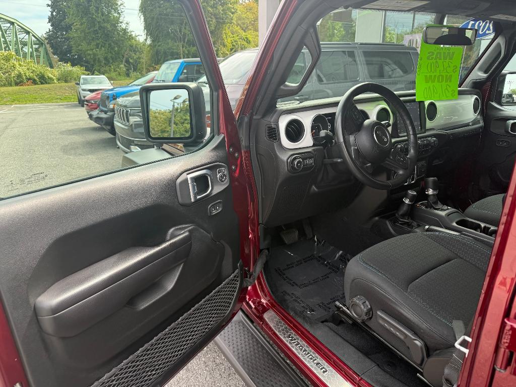 used 2021 Jeep Wrangler Unlimited car, priced at $31,900