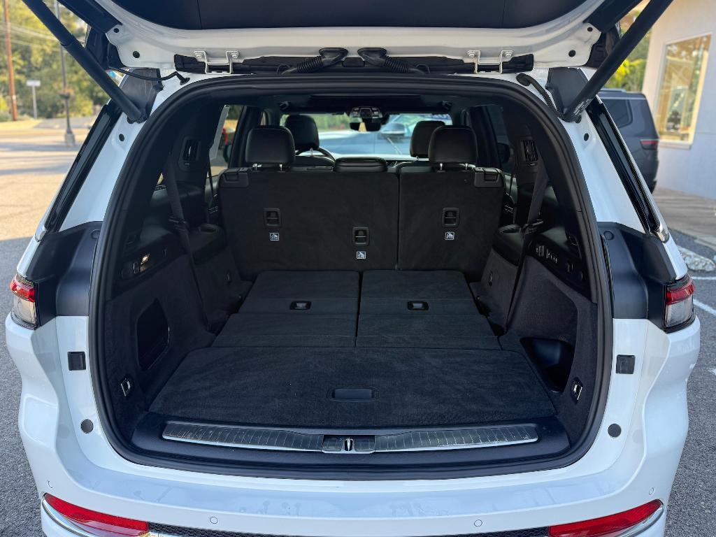 used 2022 Jeep Grand Cherokee L car, priced at $36,400