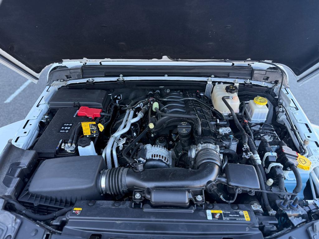 used 2023 Jeep Gladiator car, priced at $38,900