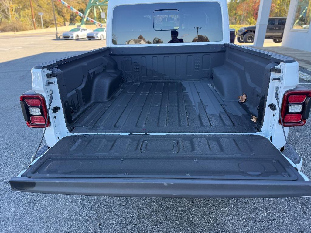 used 2023 Jeep Gladiator car, priced at $38,900