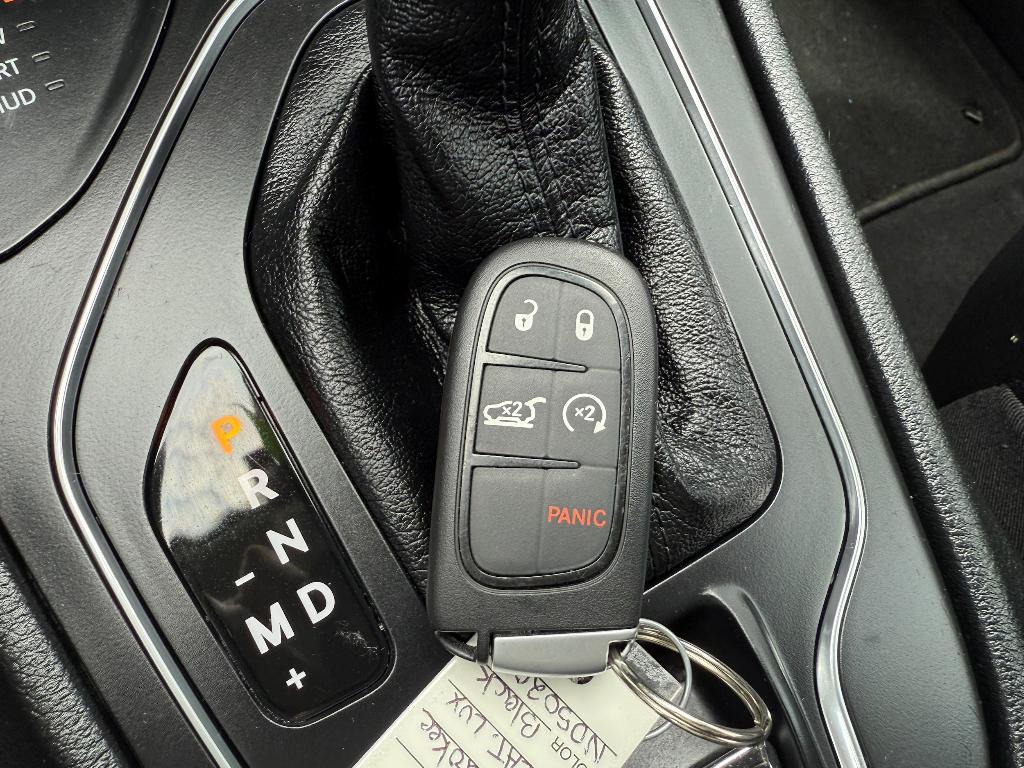 used 2022 Jeep Cherokee car, priced at $29,900
