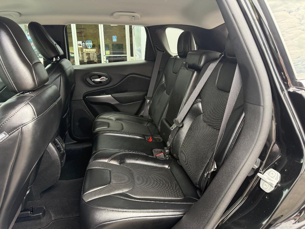 used 2022 Jeep Cherokee car, priced at $29,900