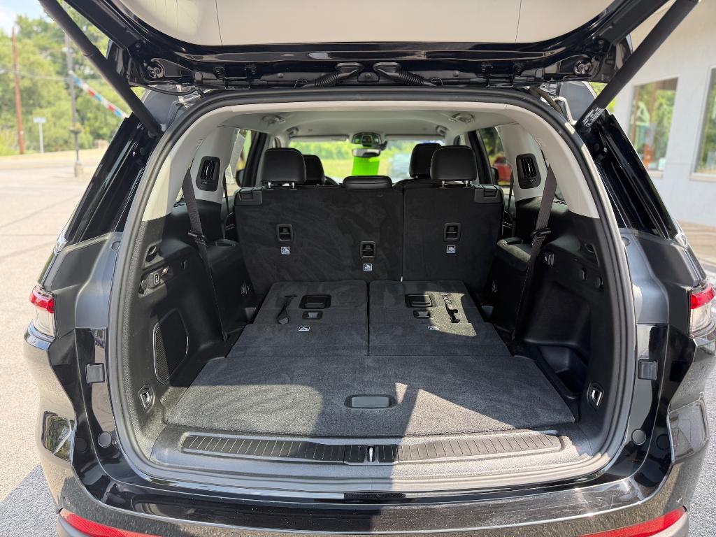 used 2022 Jeep Grand Cherokee L car, priced at $33,500