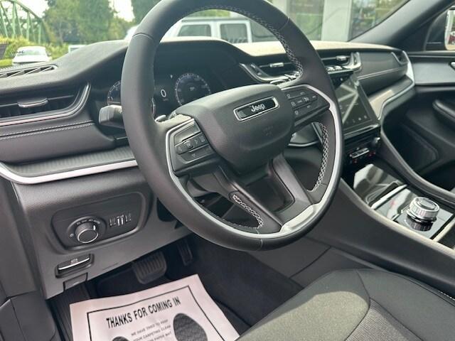 new 2024 Jeep Grand Cherokee L car, priced at $37,906