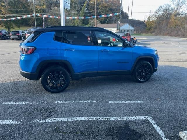 new 2024 Jeep Compass car, priced at $31,118